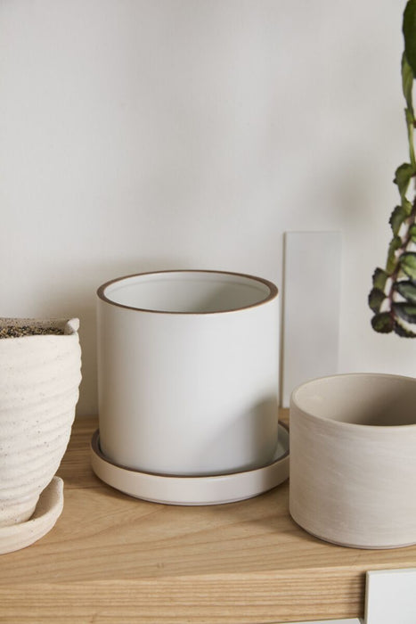 Author Pot w/ Saucer