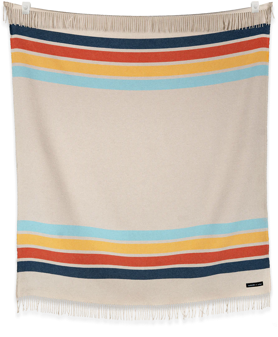PILLOWS & BLANKETS